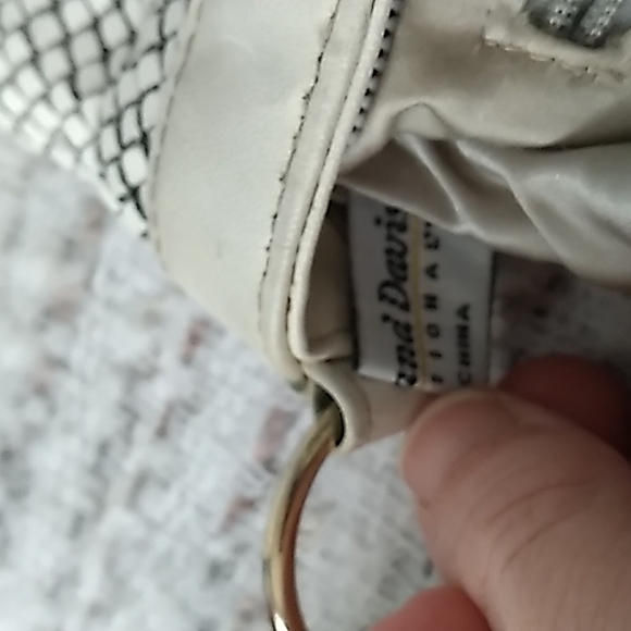 Whiting & Davis vintage metal mesh off-white crossbody purse bag - Picture 9 of 15